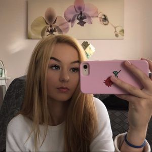 Meet your Posher, Joelynn